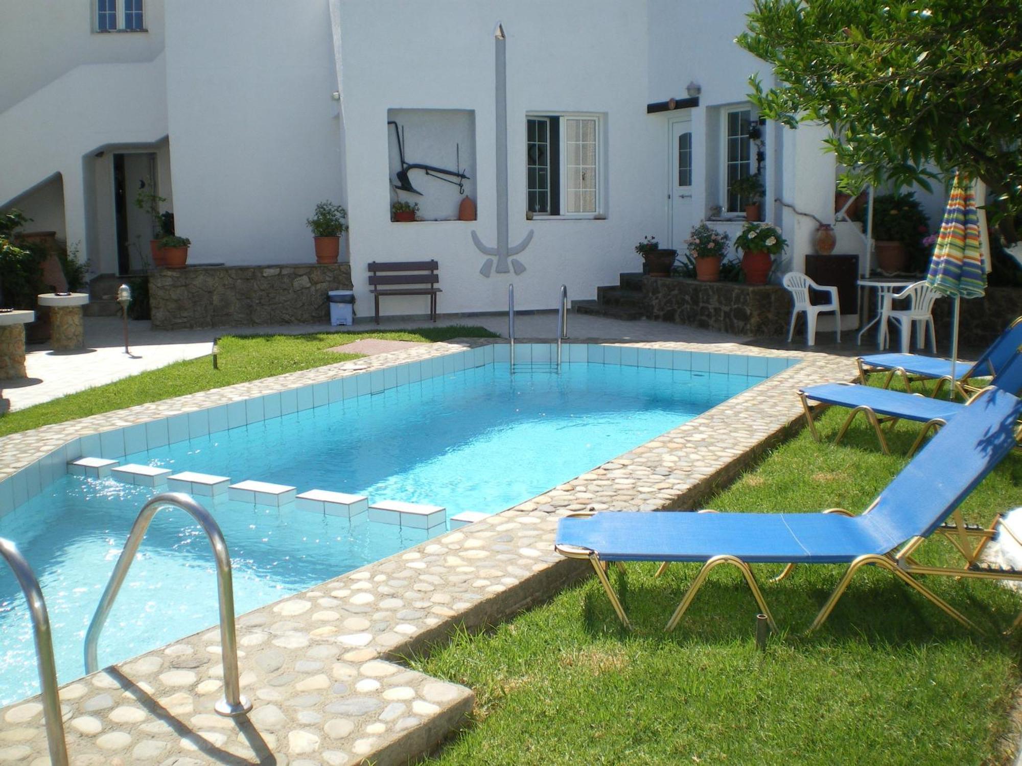 Konaki Apartments Maleme  Exterior photo