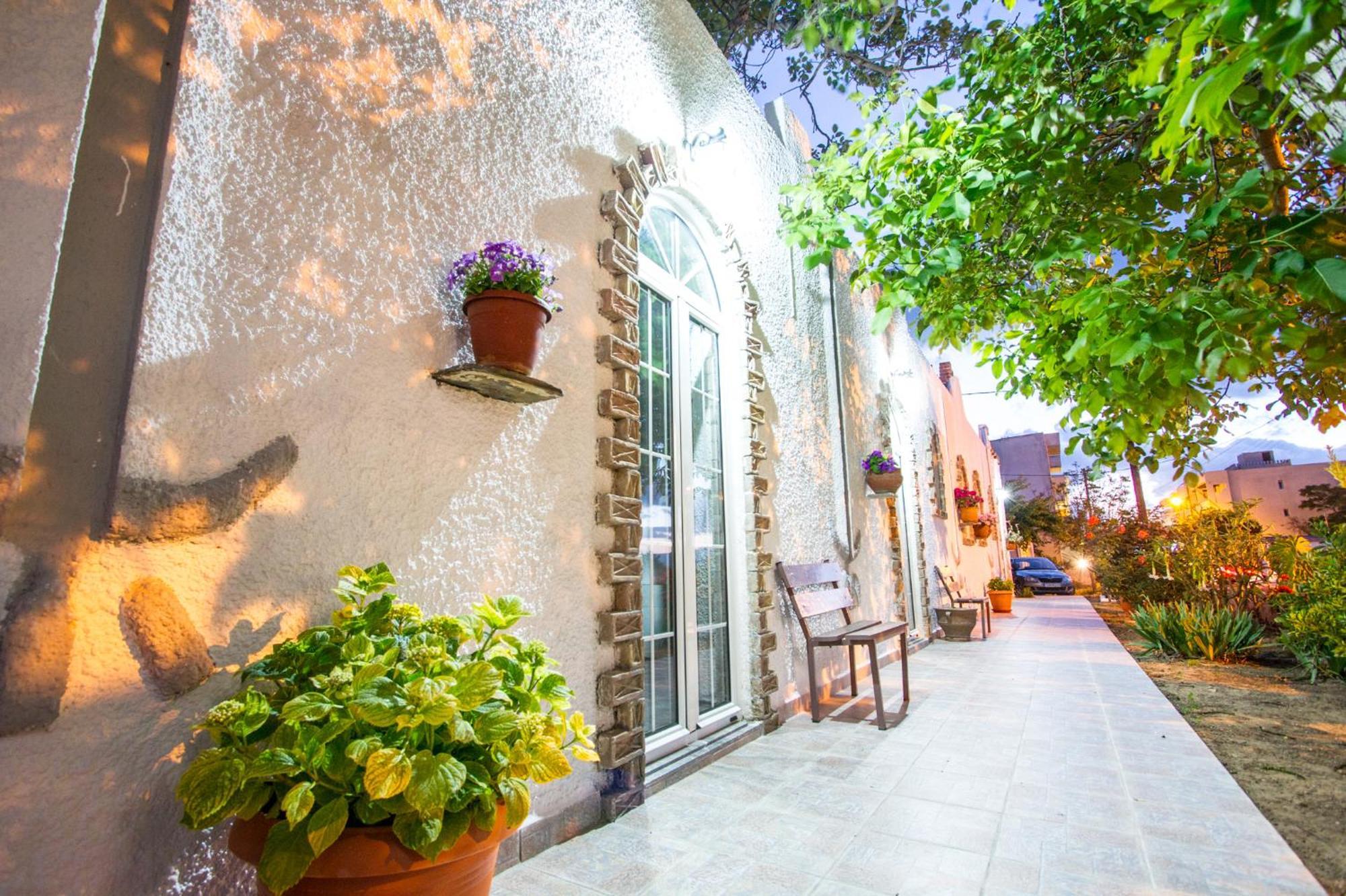 Konaki Apartments Maleme  Exterior photo